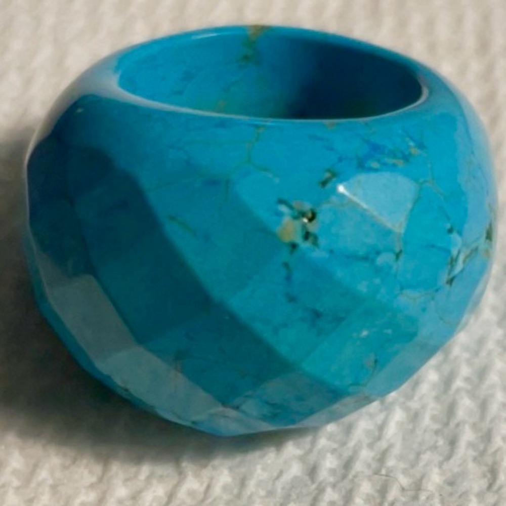 Natural Turquoise Dome Ring Solid SZ 6-7 weighs 15.6 Grams. One of a kind Ring - Picture 2 of 6